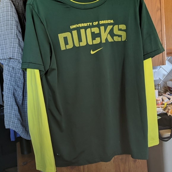 U of Oregon Nike Dri-Fit LS Microfiber Tee Shirt - Picture 3 of 3